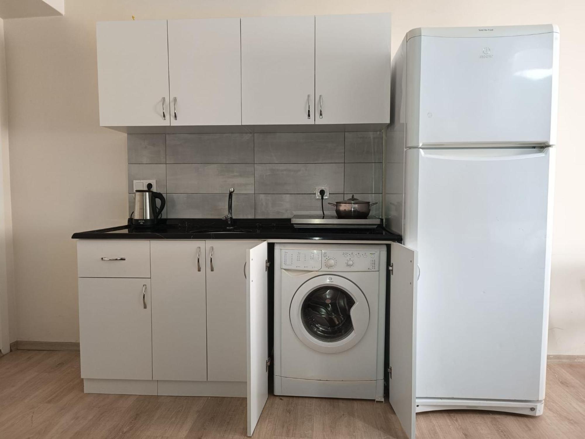 White Crown Apartman Ve Yasam Merkezi Istanbul Exterior foto