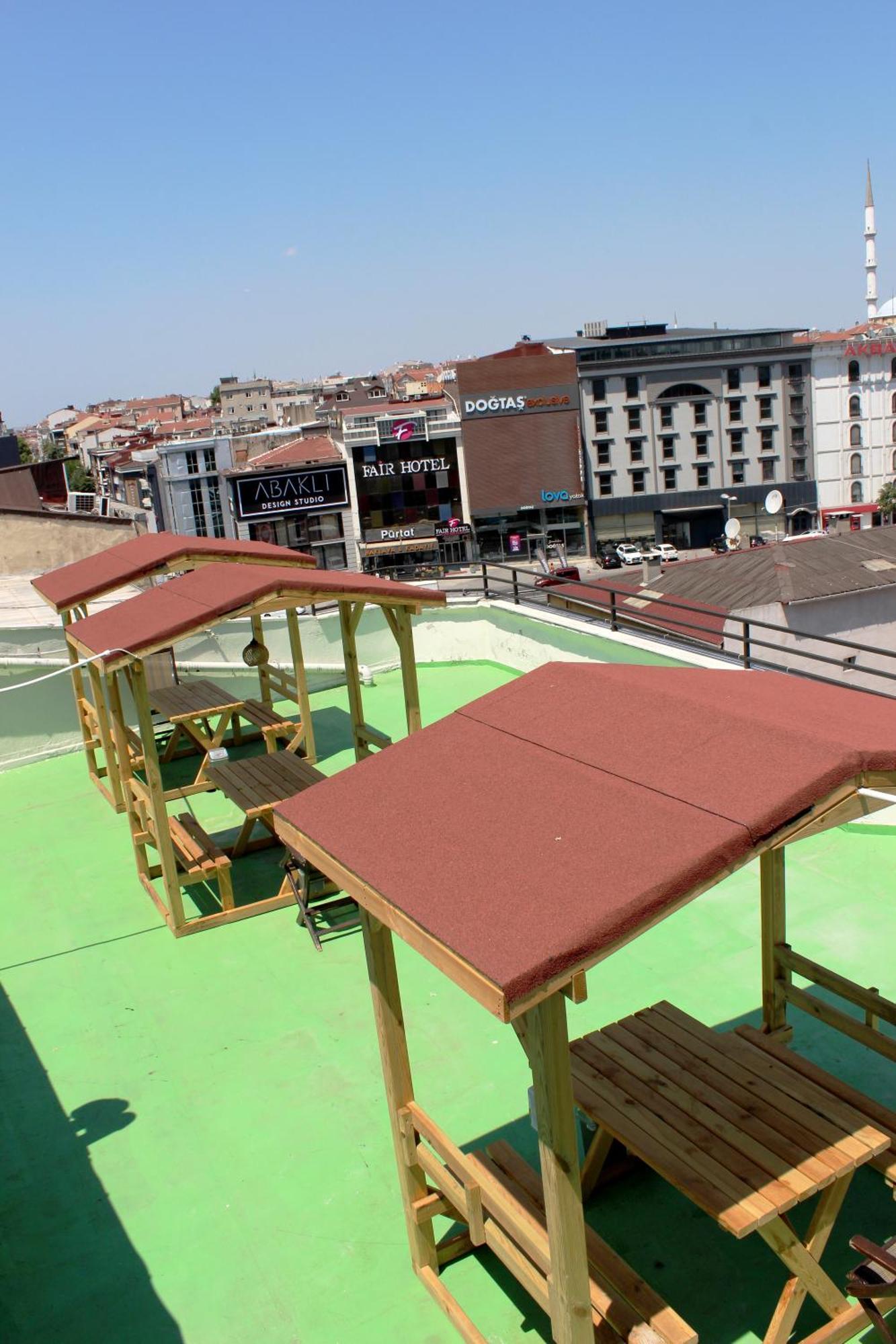 White Crown Apartman Ve Yasam Merkezi Istanbul Exterior foto